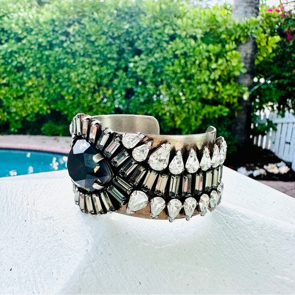 Dannijo Valentina Silvertone Multi-Crystal Cuff NWT - Picture 4 of 17